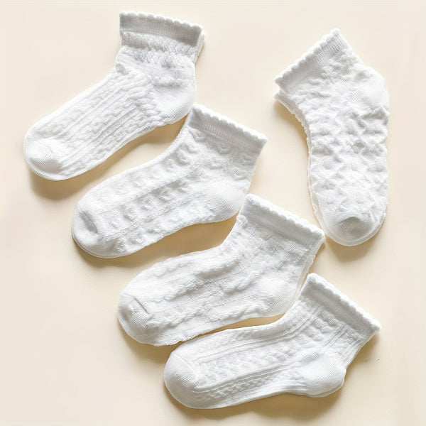 Girls Scallop Hem Ankle Socks in White 